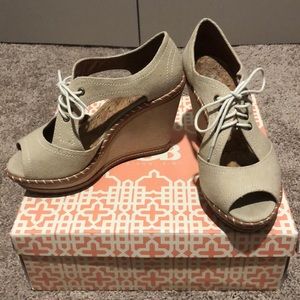 Gianni Bini• Good Vibz size 8.5